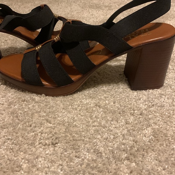 EUC black and tan heels - Picture 7 of 7